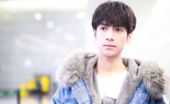 罗云熙娱乐吃瓜,揭秘明星幕后真相