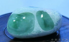 翡翠原石拍卖,珍宝竞逐，价值巅峰