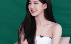 娱乐圈吃瓜爆料 赵露思,娱乐圈新晋小花，揭秘她的成长之路与绯闻风波