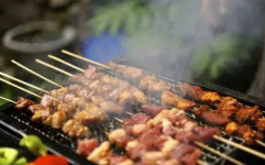 娱乐吃瓜酱烧烤店,舌尖上的娱乐盛宴