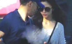 娱乐圈吃瓜的两人都是谁,娱乐圈两大吃瓜达人揭秘幕后真相